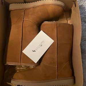 New in Box Koola Tall Ugg Boot